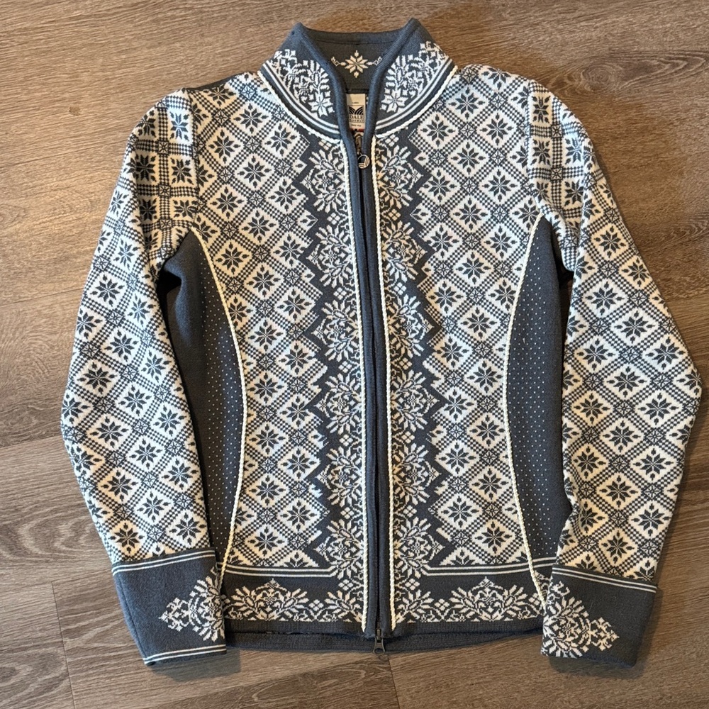 Dale of Norway Christiania Snowflake Patterned Gray and Cream Cardigan